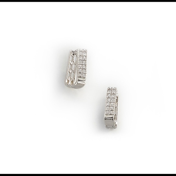 Mari Earrings Huggie Earrings Plated in Rhodium
